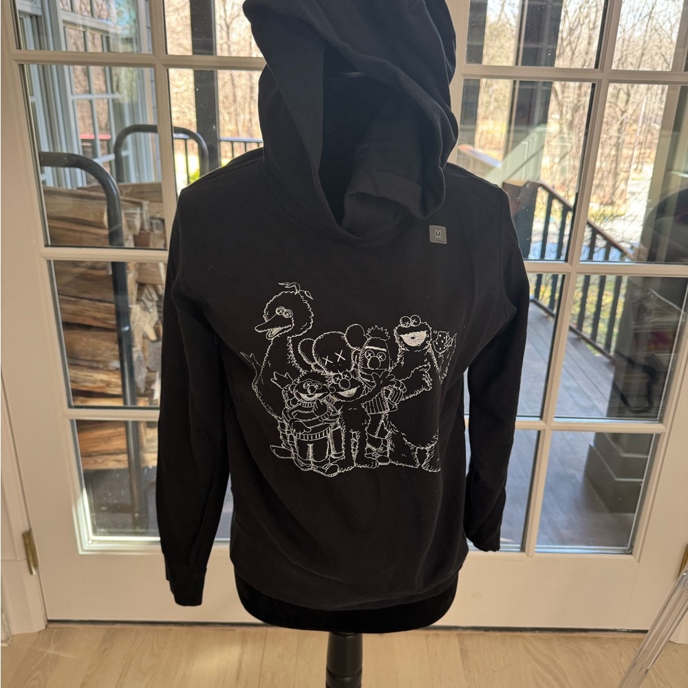 Uniqlo x KAWs black and white Sesame Street Hoodie Medium